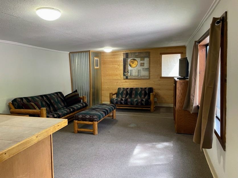 PL cabin 28 living area