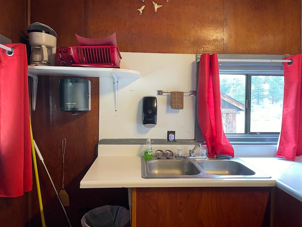 Lodge C3 kitchen sink