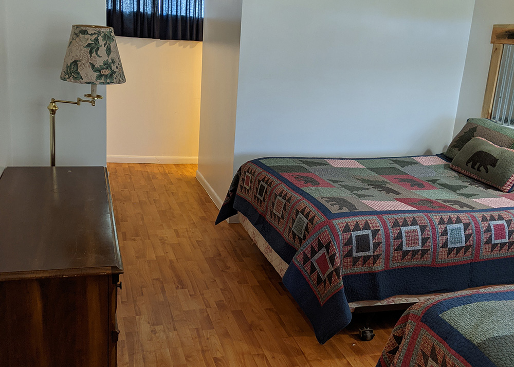 san-isabel-lodging-cabin-14-bedroom-1