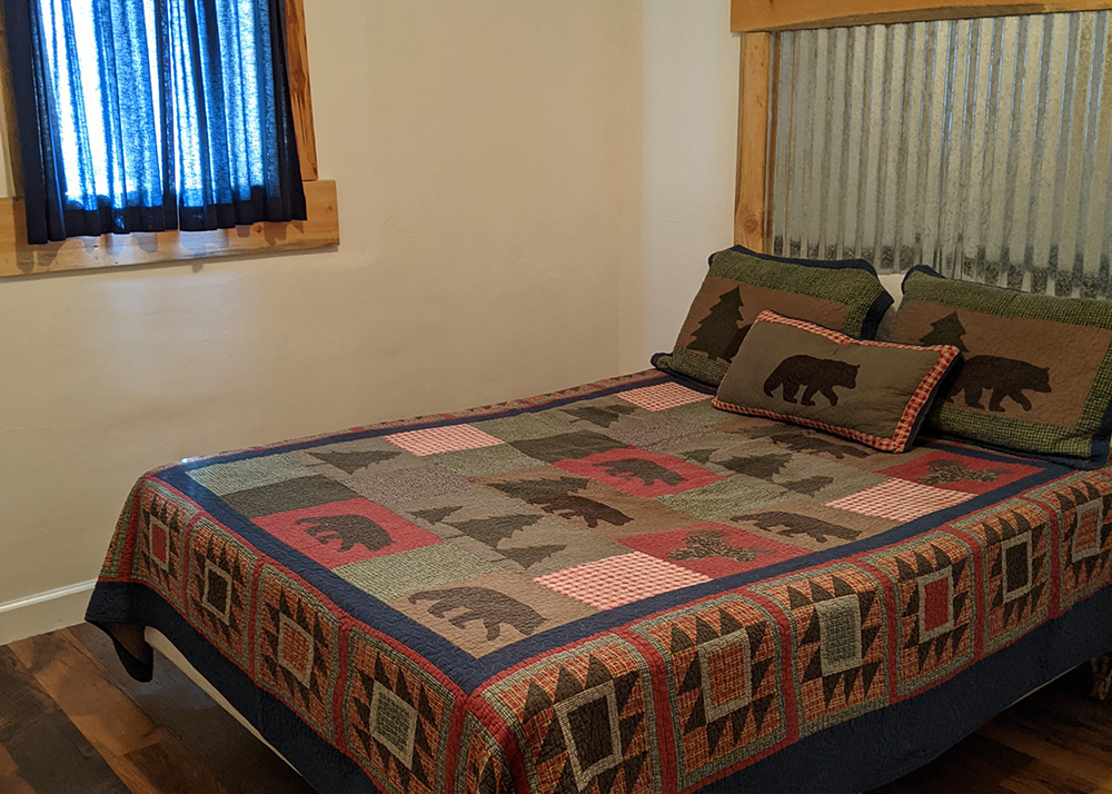 san-isabel-lodging-cabin-14-bedroom-3