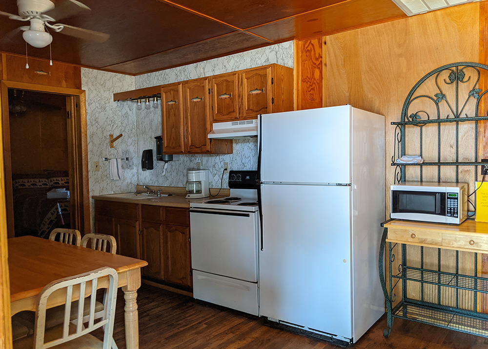 san-isabel-lodging-cabin-9-kitchen