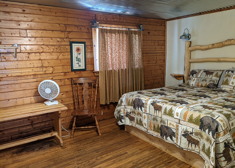 san-isabel-lodging-cabin-10-bedroom-3